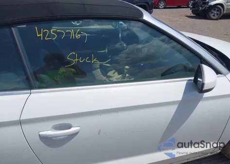 2015 Audi A3 2.0T Premium из США, поврежденный, VIN WAU7FLFF0F1046065